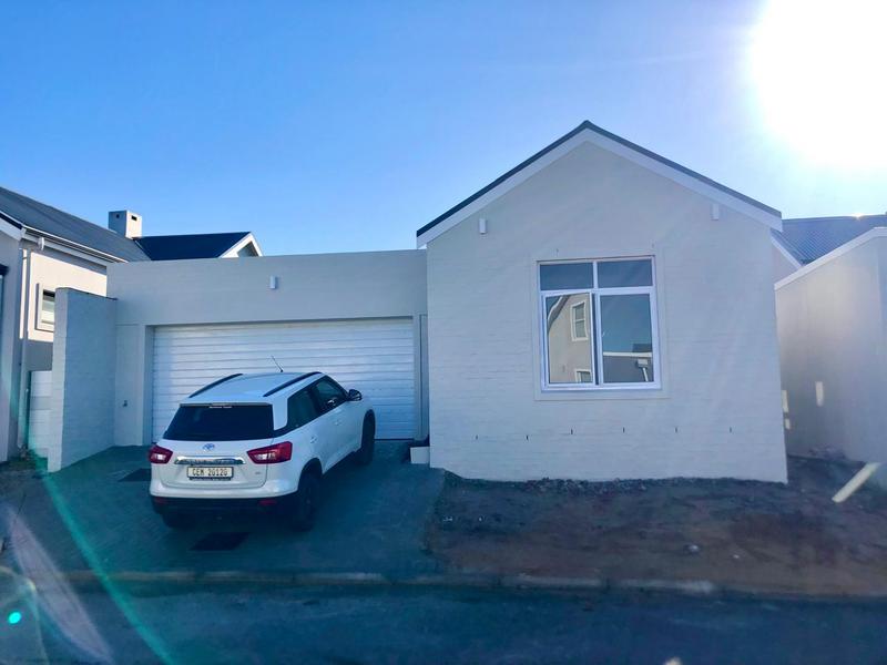 3 Bedroom Property for Sale in Sandbaai Western Cape